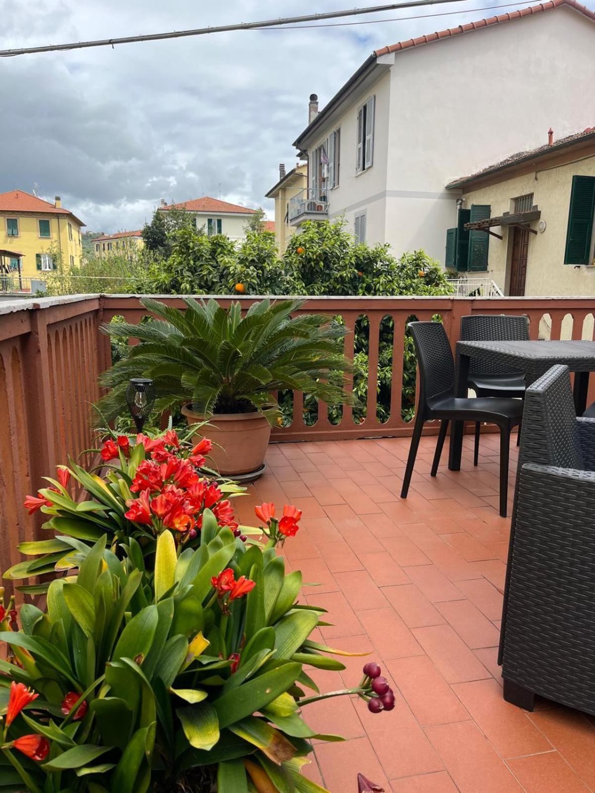 La Casa Di Ele, Parcheggio Privato Gratuito Apartment La Spezia Ngoại thất bức ảnh